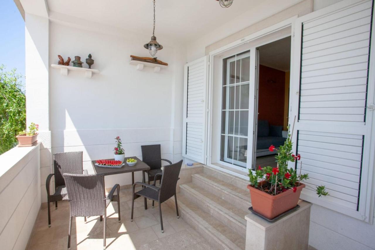 Dispet Apartment Dugi Rat Bagian luar foto